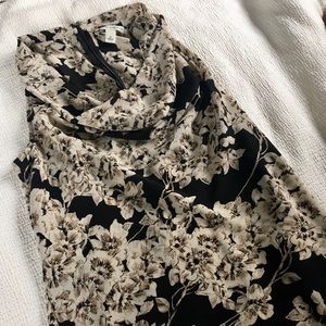 Cowel neck sleeveless blouse